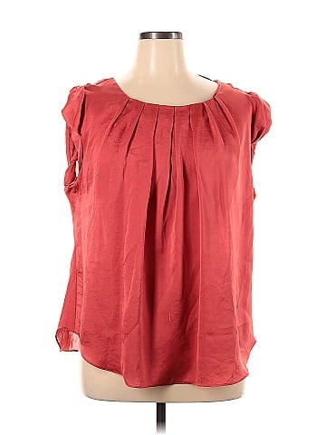 Violet & Claire Sleeveless Blouse (view 1)