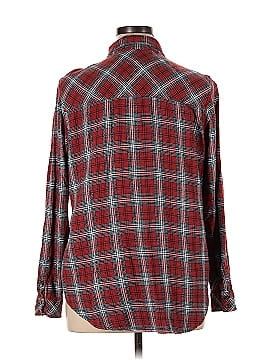 Universal Thread Long Sleeve Button-Down Shirt (view 2)