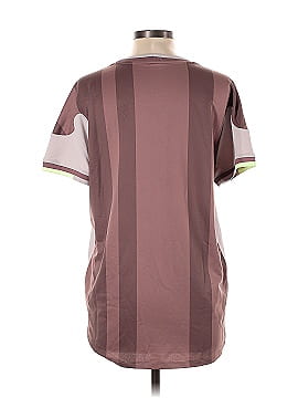 Nike Short Sleeve T-Shirt (view 2)