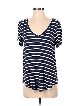 American Eagle Outfitters Short Sleeve T-Shirt (view 1)