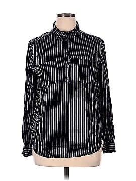 Universal Thread Long Sleeve Button-Down Shirt (view 1)