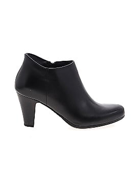 C La Canadienne Ankle Boots (view 1)