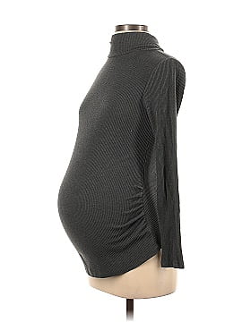 Old Navy - Maternity Long Sleeve T-Shirt (view 1)