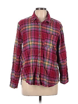 Universal Thread Long Sleeve Button-Down Shirt (view 1)