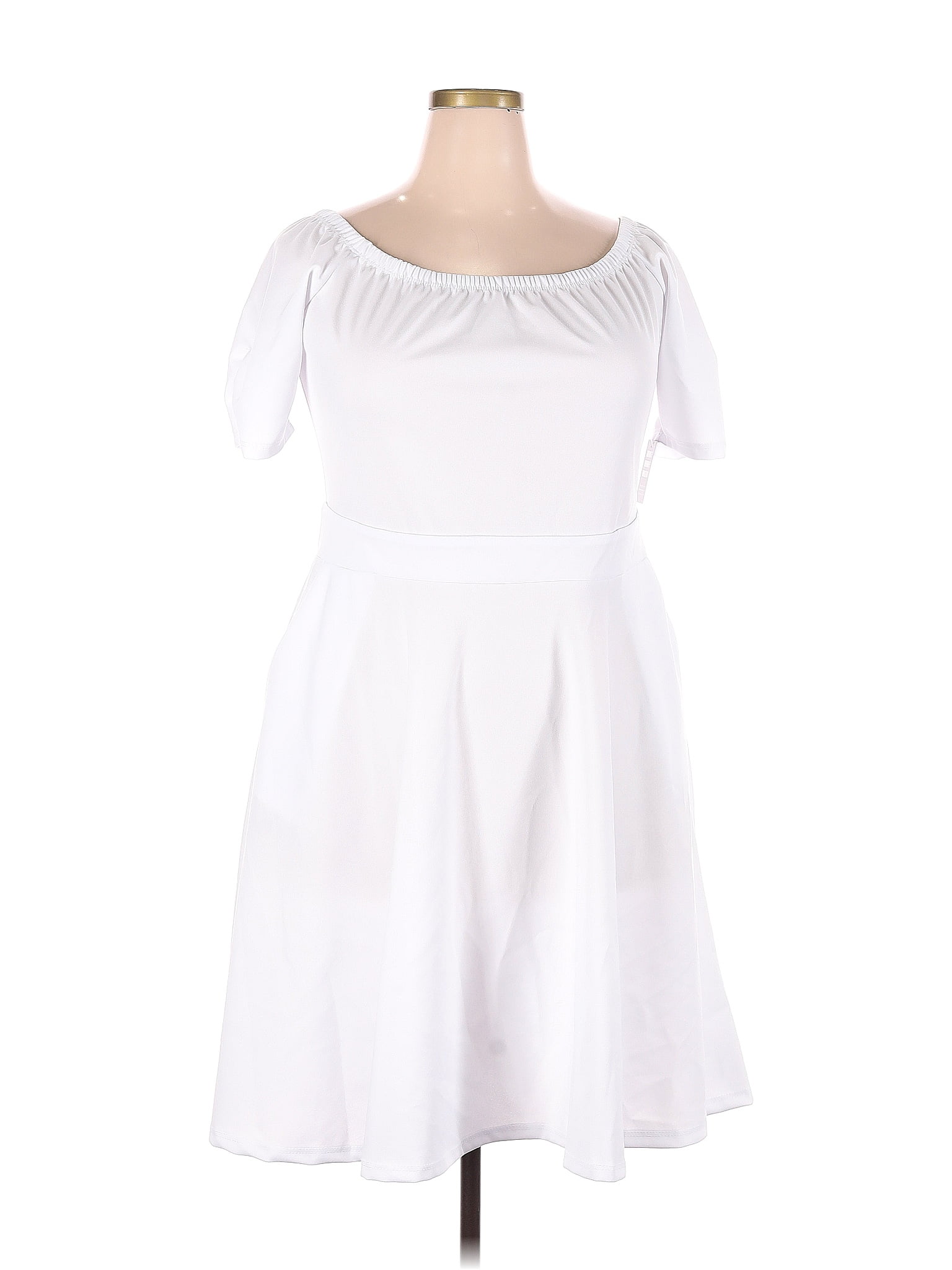 Ashley Stewart Solid White Casual Dress Size 18 - 20 Plus (Plus) - 56%