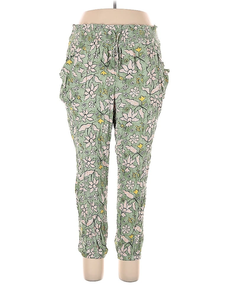 Click to view more detailed imagery on our partner's website Pre-owned Aerie Casual Pants In Green