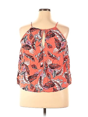 LUQ Sleeveless Blouse (view 2)