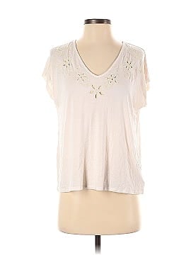 American Eagle Outfitters Sleeveless T-Shirt (view 1)