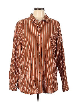 Universal Thread Long Sleeve Button-Down Shirt (view 1)