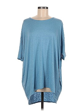 Lularoe Short Sleeve T-Shirt (view 1)