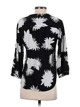 Vince Camuto 3/4 Sleeve Blouse (view 2)