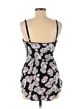 Hot Topic Sleeveless Top (view 2)