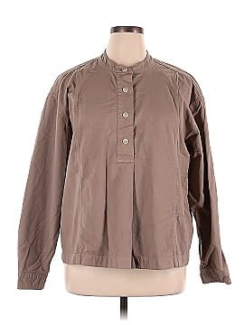 Gap Long Sleeve Button-Down Shirt (view 1)