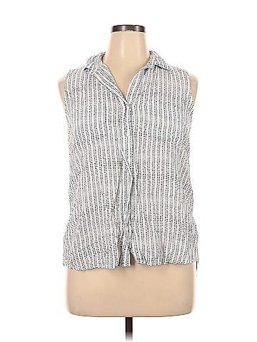 Velvet Heart Sleeveless Button-Down Shirt (view 1)