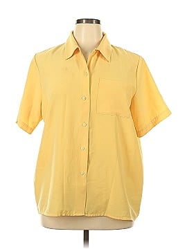 Courtenay Short Sleeve Button-Down Shirt (view 1)