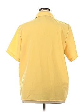 Courtenay Short Sleeve Button-Down Shirt (view 2)