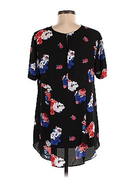 Vince Camuto Short Sleeve Blouse (view 2)