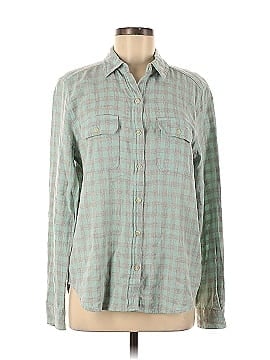 Universal Thread Long Sleeve Button-Down Shirt (view 1)