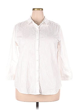 Croft & Barrow Long Sleeve Button-Down Shirt (view 1)