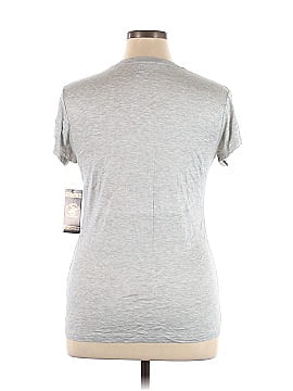 M&L Beverly Hills Active T-Shirt (view 2)