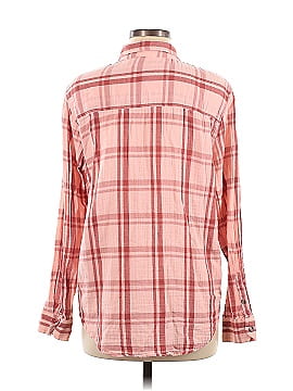 Universal Thread Long Sleeve Button-Down Shirt (view 2)