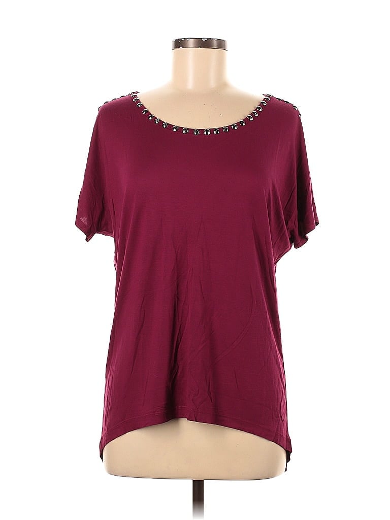 Click to view more detailed imagery on our partner's website Pre-owned Design History Short Sleeve Top Burgundy Scoop Neck Tops