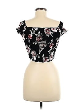 Kendall & Kylie Short Sleeve Top (view 2)