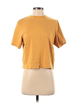 Uniqlo Short Sleeve T-Shirt (view 1)