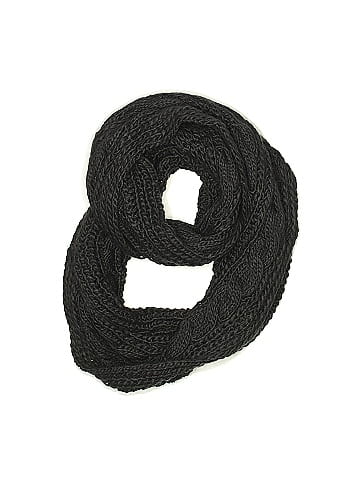 QUEENFUR Scarf (view 1)