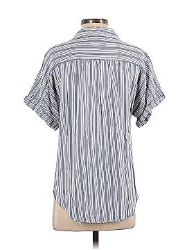 Universal Thread Short Sleeve Button-Down Shirt (view 2)