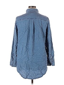 Liz Claiborne Long Sleeve Button-Down Shirt (view 2)