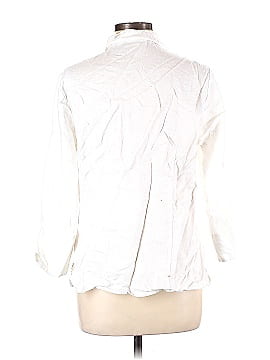 Croft & Barrow Long Sleeve Button-Down Shirt (view 2)