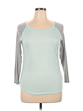 American Eagle Outfitters Long Sleeve T-Shirt (view 1)