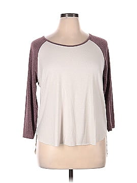 American Eagle Outfitters Long Sleeve T-Shirt (view 1)