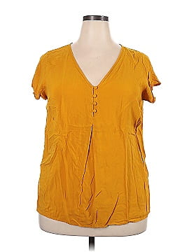 Torrid Short Sleeve Blouse (view 1)