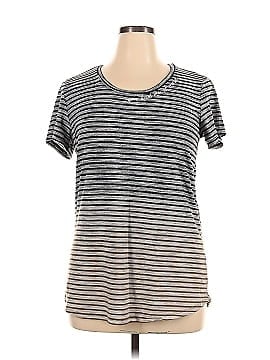 Maurices Short Sleeve T-Shirt (view 1)