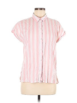 Old Navy Short Sleeve Button-Down Shirt (view 1)