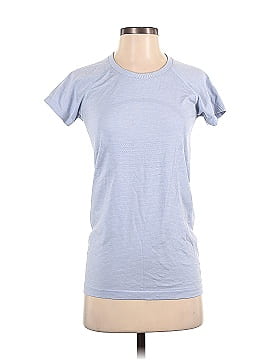 Lululemon Athletica Short Sleeve T-Shirt (view 1)