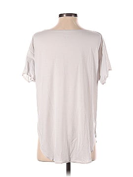 Uniqlo Short Sleeve T-Shirt (view 2)