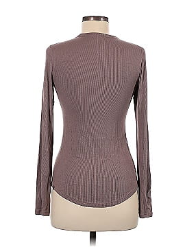 Lululemon Athletica Long Sleeve T-Shirt (view 2)