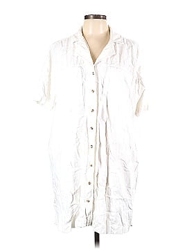 Universal Thread 3/4 Sleeve Button-Down Shirt (view 1)