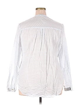 Maurices Long Sleeve Button-Down Shirt (view 2)