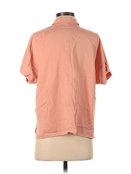 Uniqlo Short Sleeve Button-Down Shirt (view 2)