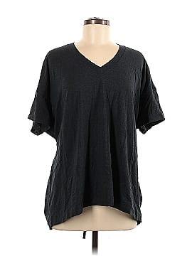 Lululemon Athletica Short Sleeve T-Shirt (view 1)