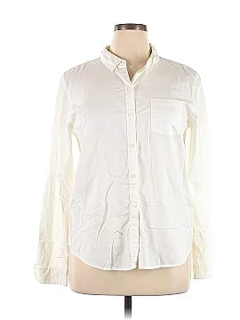 Universal Thread Long Sleeve Button-Down Shirt (view 1)