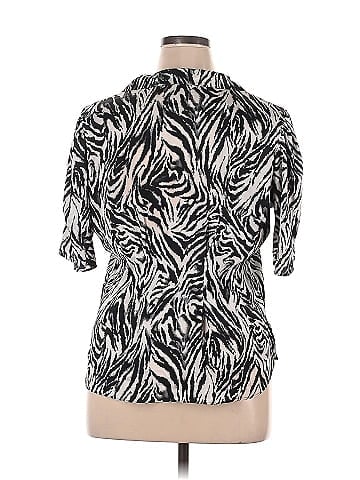 Violet & Claire Short Sleeve Blouse (view 2)