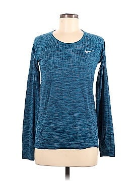 Nike Long Sleeve T-Shirt (view 1)