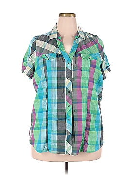 Maurices Short Sleeve Button-Down Shirt (view 1)