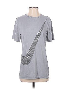 Nike Active T-Shirt (view 1)