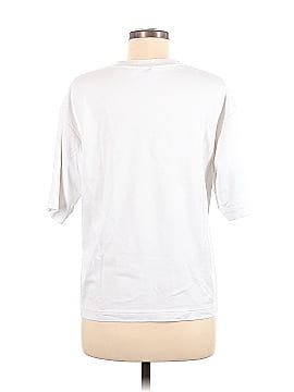 Uniqlo Short Sleeve T-Shirt (view 2)